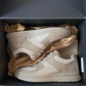 BRAND NEW Everlane Sneakers